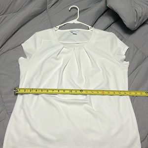 Women’s size large Liz Claiborne cap sleeve top